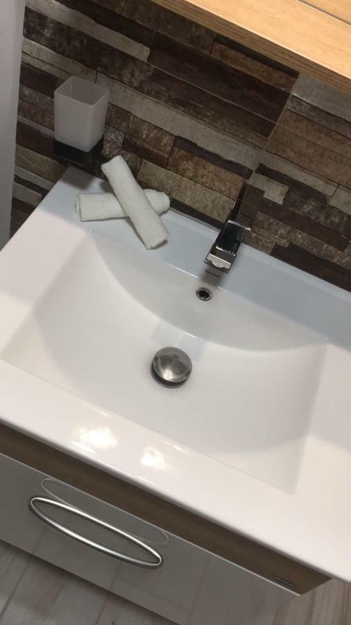 פויאנה ברשוב Apartament Andra מראה חיצוני תמונה